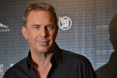 Criminal: un immagine di Kevin Costner al photocall