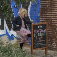 Unbreakable Kimmy Schmidt: l'attrice Carol Kane in una foto della seconda stagione