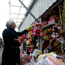 La fabbrica fantasma - Verità sulla mia bambola: Mimmo Calopresti in un'immagine tratta dal suo documentario