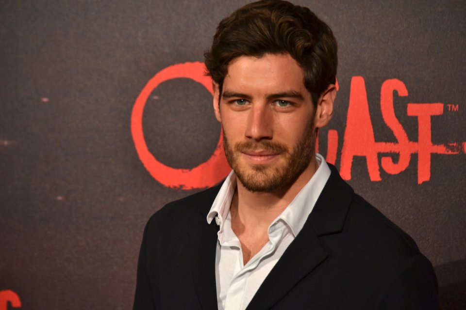 Outcast: Enrico Oetiker sul red carpet della premiere europea