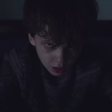 Outcast: il giovane Gabriel Bateman in una foto della serie