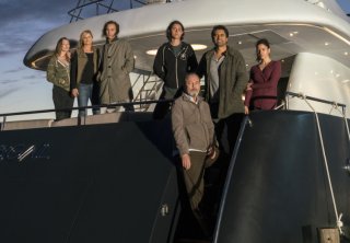Fear the Walking Dead: i protagonisti in una foto dell'episodio We All Fall Down