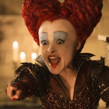 Alice attraverso lo specchio: Helena Bonham Carter in un'immagine del film