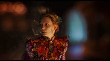 Alice attraverso lo specchio: Mia Wasikowska in un'immagine del film