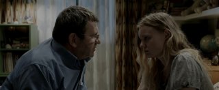 Bacalaureat: Adrian Titieni e Maria-Victoria Dragus in una scena del film