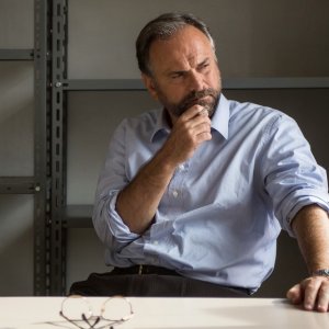 Era d'estate: Massimo Popolizio in una scena del film