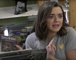 Trono di Spade, Maisie Williams si finge una commessa per uno scherzo