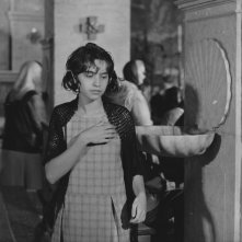 Mouchette - Tutta la vita in una notte: Nadine Nortier in chiesa in una scena del film