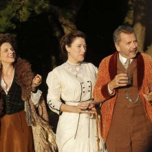 Slack Bay: Valeria Bruni Tedeschi, Juliette Binoche e Fabrice Luchini in una scena del film