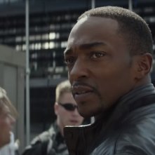 Captain America: Civil War - Anthony Mackie in un momento del film