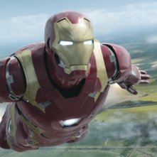 Captain America: Civil War - Iron Man in azione in una scena del film