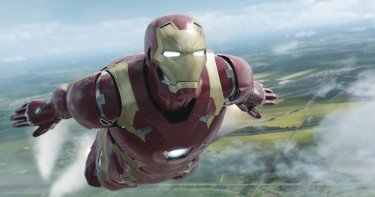 Captain America: Civil War - Iron Man in azione in una scena del film