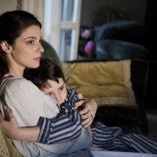 Fai bei sogni: Nicolò Cabras e Barbara Ronchi insieme in una scena del film