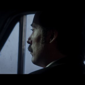 Francisco Sanctis's Long Night: Diego Velázquez in macchina in una scena del film