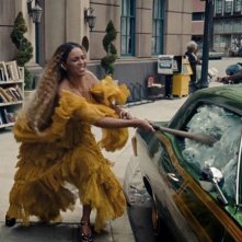 Lemonade: Beyoncé in azione nella scena più distruttiva del suo rivoluzionario visual album