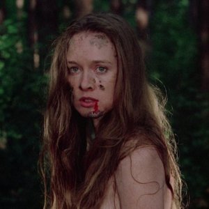 Camille Keaton in Non violentate Jennifer
