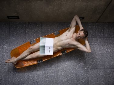 Tom Hiddleston in High Rise