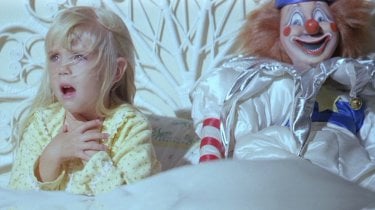 Poltergeist, Heather O'Rourke in una scena del film