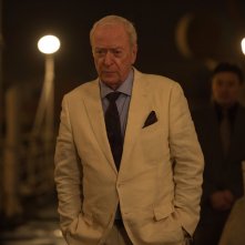 Now You See Me 2: Michael Caine in una scena del film
