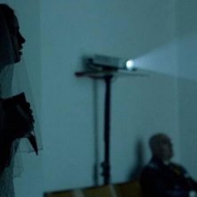 Claustrophonia: una scena con la protagonista Matilde Gioli