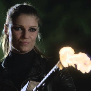Banshee: Ivana Milicevic in una foto della serie