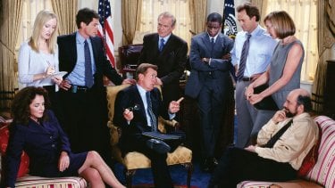 West Wing: il presidente Bartlet e i membri del suo staff