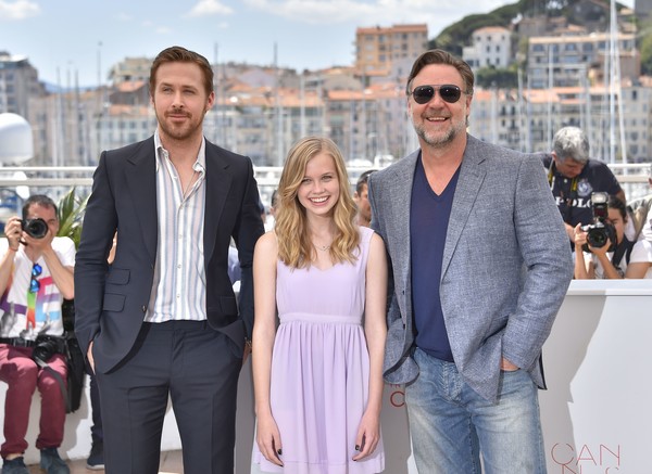 The Nice Guys: Russell Crowe, Ryan Gosling e Angourie Rice durante il phtocall