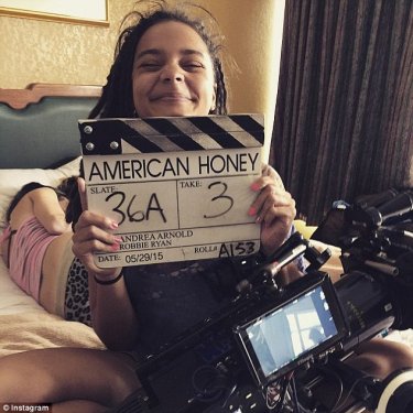 Sasha Lane in una immagine dal set di American Honey.