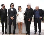 Paterson: Jim Jarmusch, Adam Driver e Golshifteh Faranahi con cani e poesia a Cannes