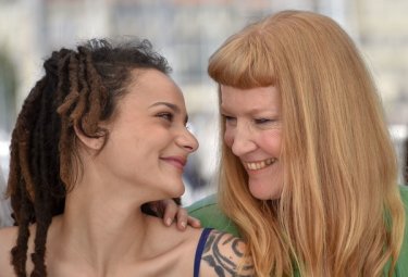 American Honey: Sasha Lane e Andrea Arnold durante il photocall a Cannes 2016