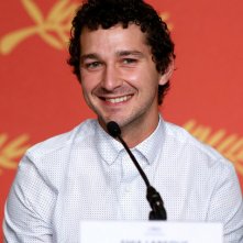 American Honey: Shia LaBeouf in un momento della conferenza stampa