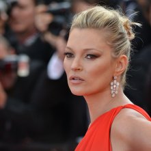 Cannes 2016: Kate Moss sul red carpet di Loving 