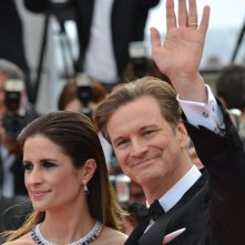 Cannes 2016: Colin Firth saluta i fotografi sul red carpet di Loving 