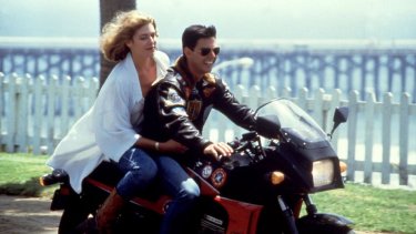 Tom Cruise con Kelly McGillis in Top Gun