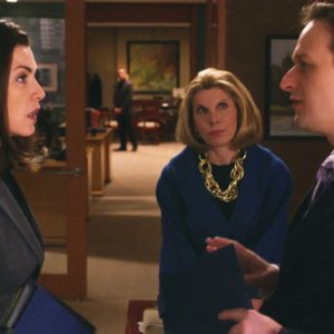 The Good Wife: Julianna Magulies un momento dell'episodio Contromosse