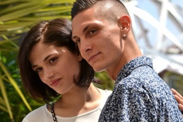 Cannes 2016: Daphne Scoccia e Josciua Algeri al photocall di Fiore