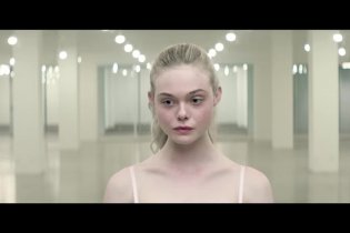 The Neon Demon - Clip 2