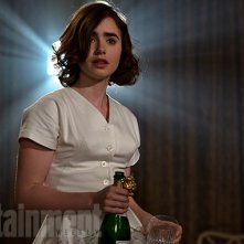 Rules Don't Apply: Lily Collins in una foto del film