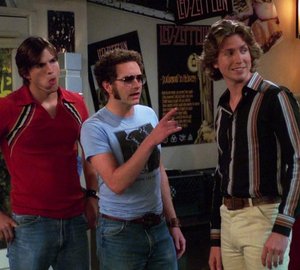 Josh Meyers con Ashton Kutcher in That '70 Show