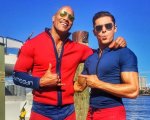 Baywatch: The Rock e gli altri bagnini... da cartolina (FOTO)