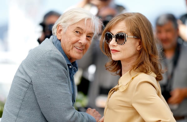 Elle: Paul Verhoeven con Isabelle Huppert durate il photocall a Cannes 2016