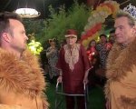 Bryan Cranston festeggia i suoi 'sweet 60' tra i leoni e Aaron Paul!