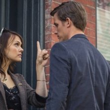 My Bakery in Brooklyn - Un pasticcio in cucina: Aimee Teegarden e Ward Horton in una scena del film