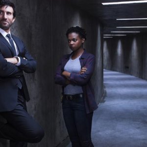 Powers: Sharlto Copley e Susan Heyward