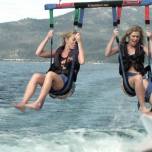 Una scena di Shark Lake