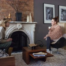 Il piano di Maggie: Julianne Moore e Greta Gerwig in una scena del film
