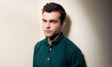 Un ritratto di Alden Ehrenreich