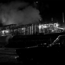 A Girl Walks Home Alone at Night: un momento del film