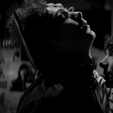 A Girl Walks Home Alone at Night: un'immagine del film