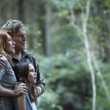 Pete's Dragon: Robert Redford, Bryce Dallas Howard e Oona Laurence in una scena del film